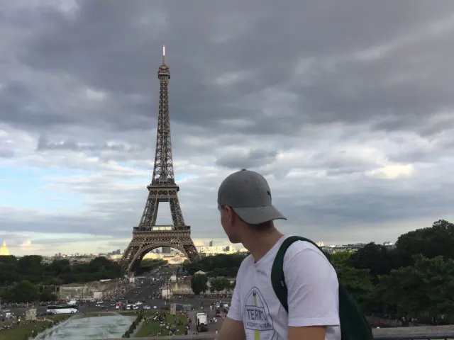 Alexey looking towards the Eiffel Tower